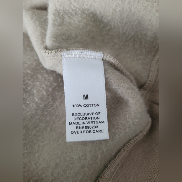 Ladies Essentials Grey Sweatshirt Crewneck, size Medium - Picture 4 of 6